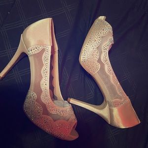 Beautiful nude rhinestone heels